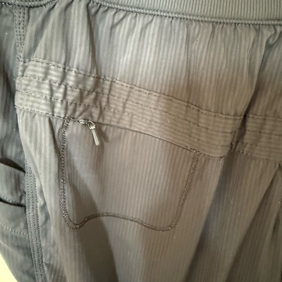 [6] Lululemon Unlined Studio Gray Capri’s - Picture 10 of 11